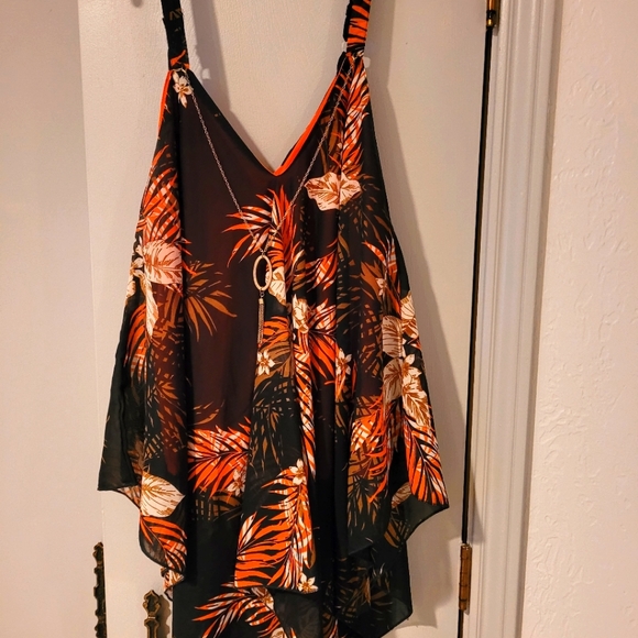 3 Flowy Tank Bundle(all for 1 price) - Picture 2 of 3